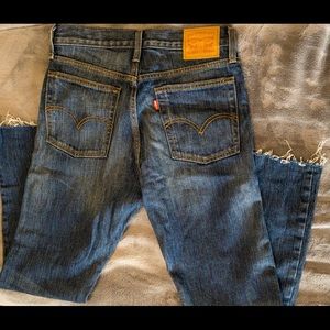 Levi’s High Rise Straight Leg Jeans